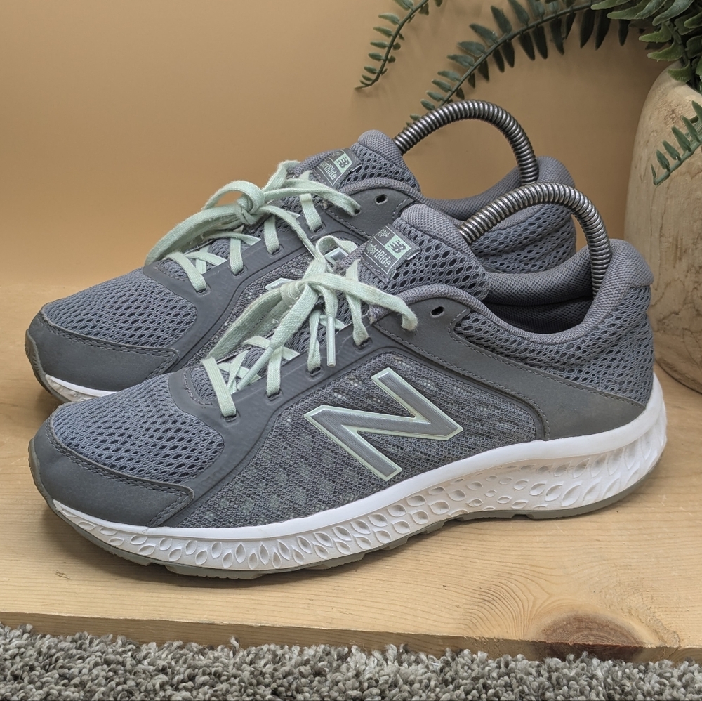 New Balance 420LG4 Women's Size 8B Running Walking Shoes Casual Comfort